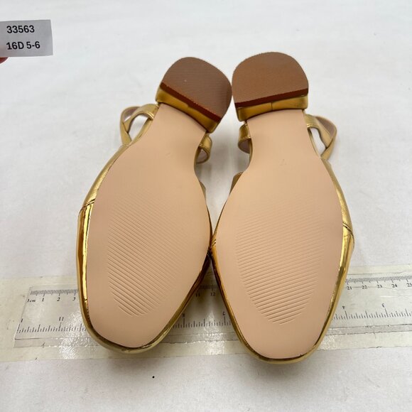 Tang'scuisins Golden Casual Splice Closed Round Toe Hollow Low Block Heels Pumps - Picture 7 of 8